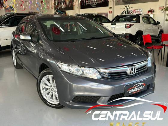 HONDA CIVIC 1.8 LXS 16V FLEX 4P AUTOMÁTICO HONDA CIVIC 1.8 LXS 16V FLEX 4P AUTOMÁTICO